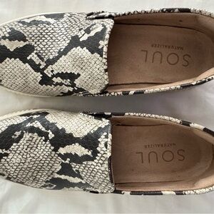 Naturalizer SOUL Snake Print Sneakers slip ons